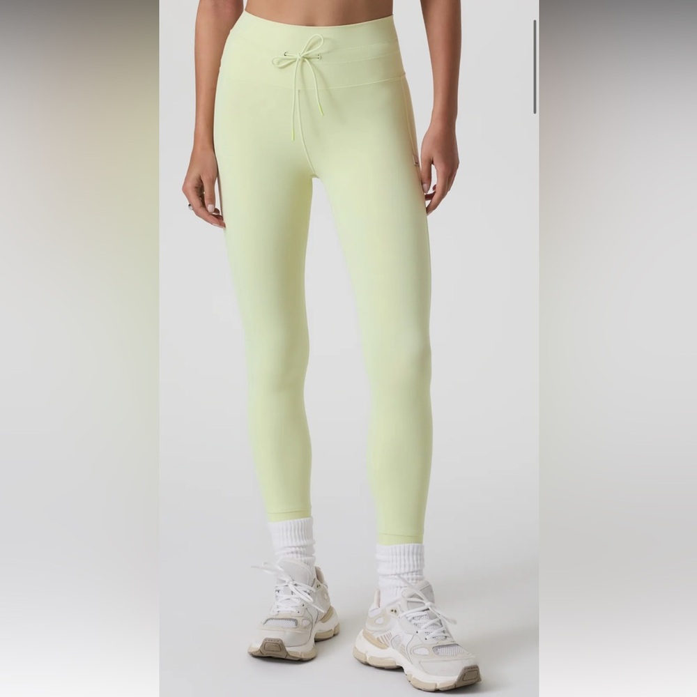 Vuori Women's Lemongrass Leggings